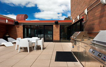 Rooftop grilling area and sundeck